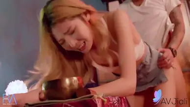 Decides to see a medium to help turn her life around with sofia takigawa wu fangyi and li zhiyan